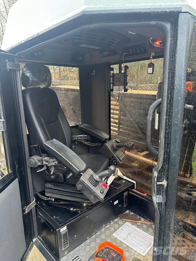 Ditch Witch JT 24 수평 굴착 장치