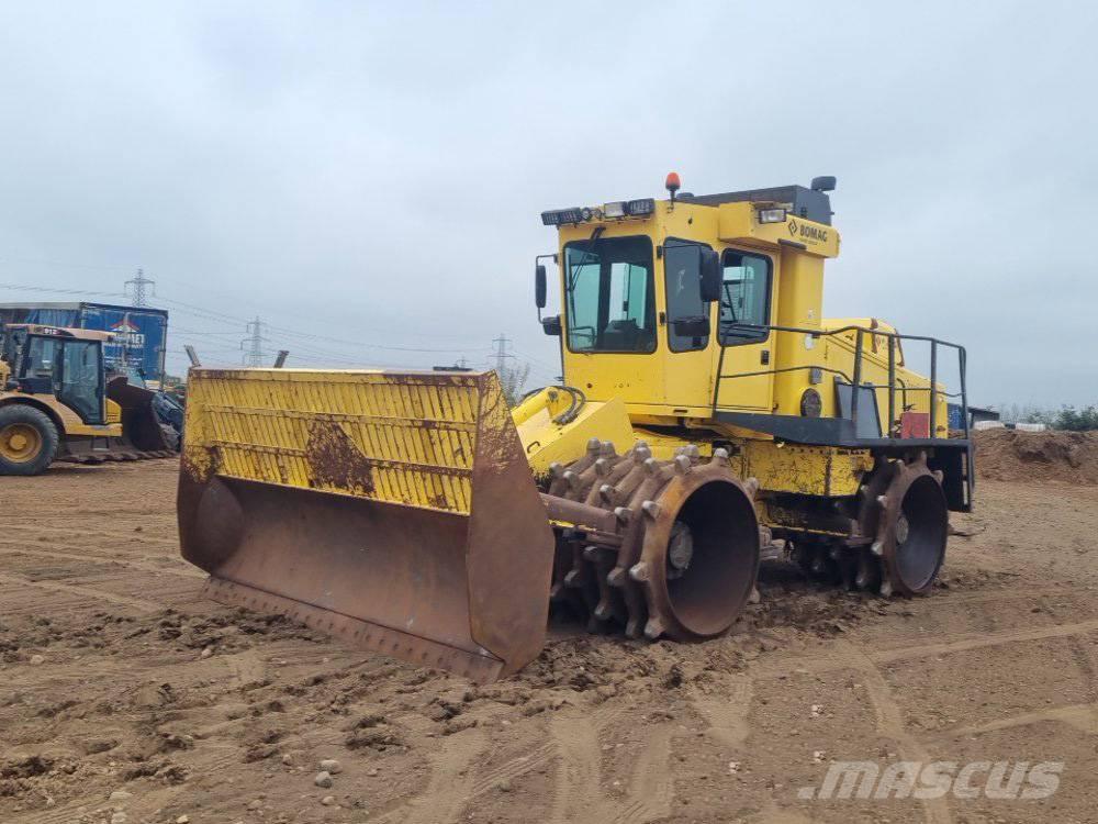 Bomag BC 772 RB-2 폐기물 다짐기