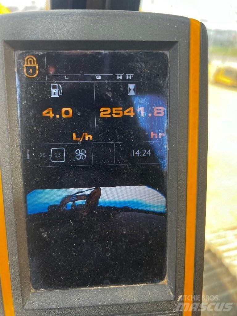 JCB JS 220 N LC 대형 굴삭기 29톤 이상