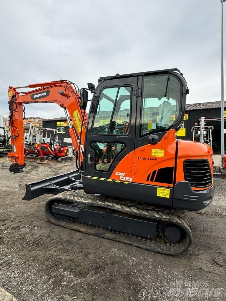 Doosan DX 55 소형 굴삭기 7톤 미만