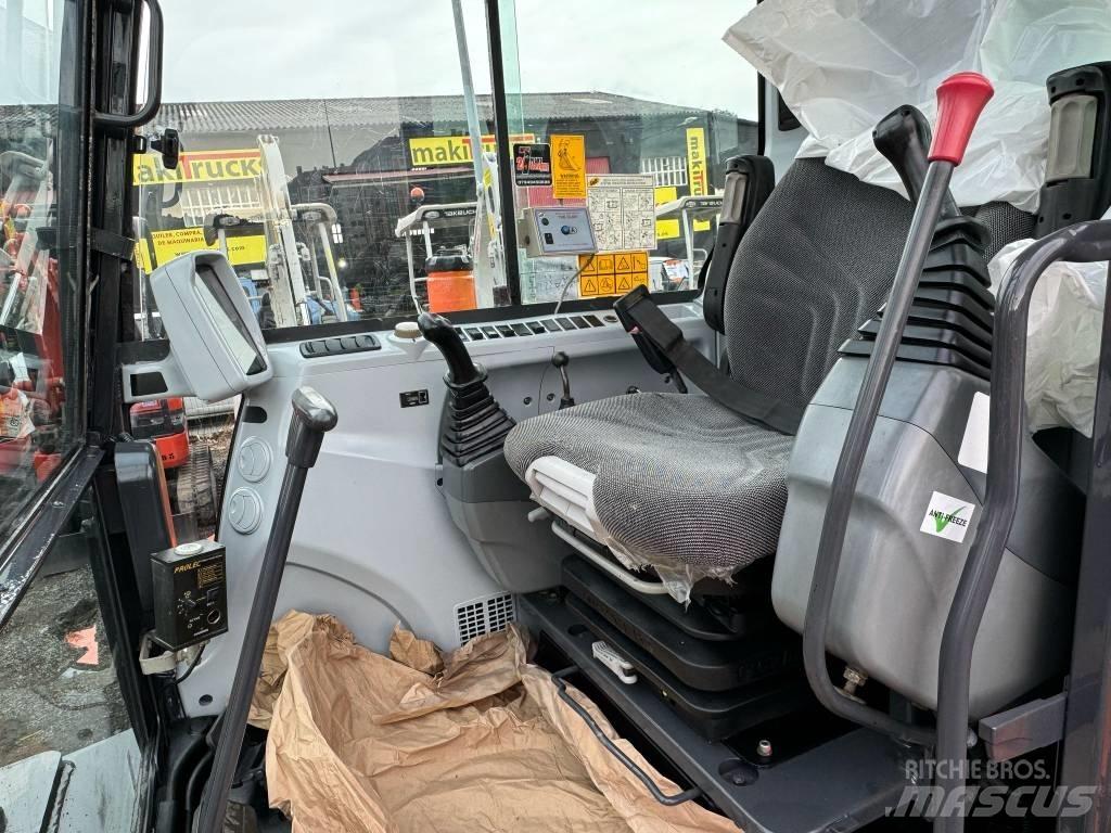 Doosan DX 55 소형 굴삭기 7톤 미만