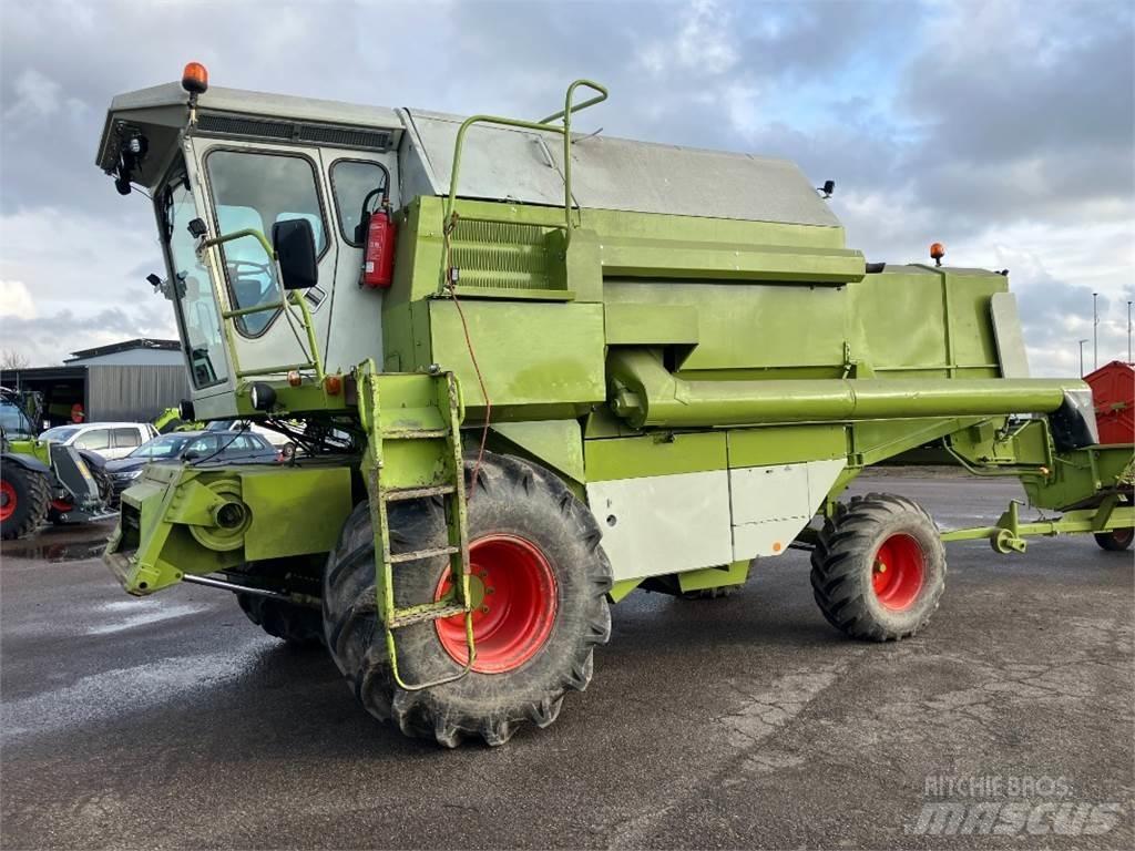 CLAAS Dominator 96 콤바인 수확기