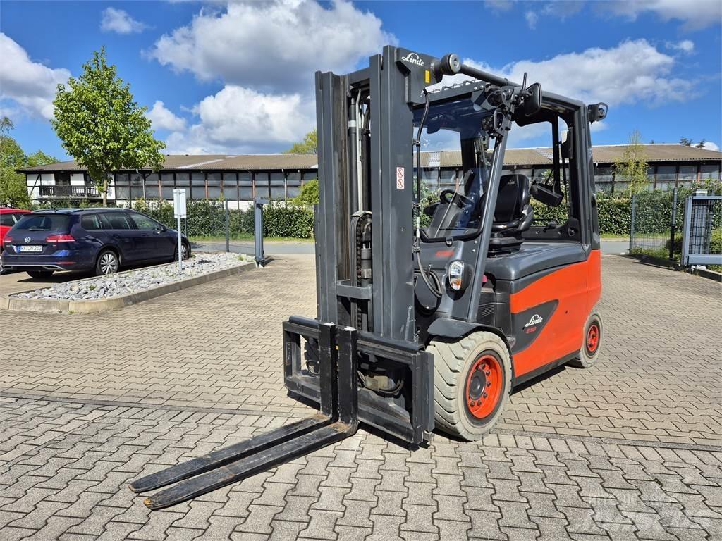 Linde E50HL-01 전동 지게차