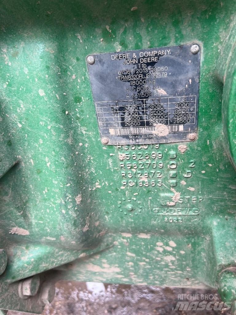 John Deere 8320R 트랙터
