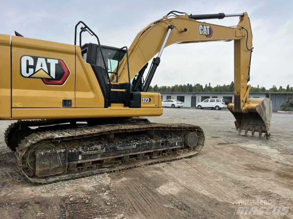 CAT 323 GC 대형 굴삭기 29톤 이상