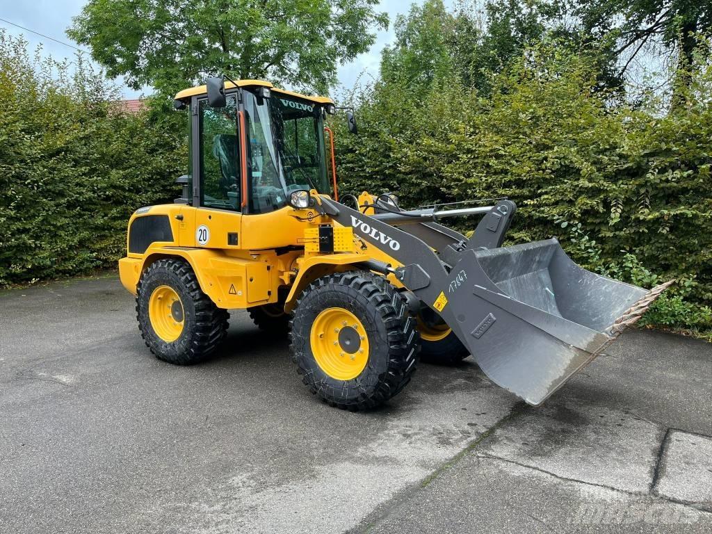 Volvo L 30 H  휠로우더