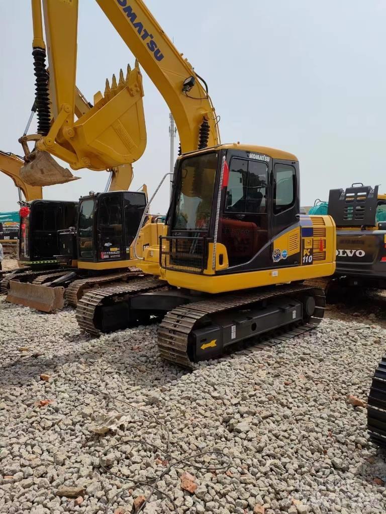 Komatsu PC 110 중형굴삭기 7톤-28톤