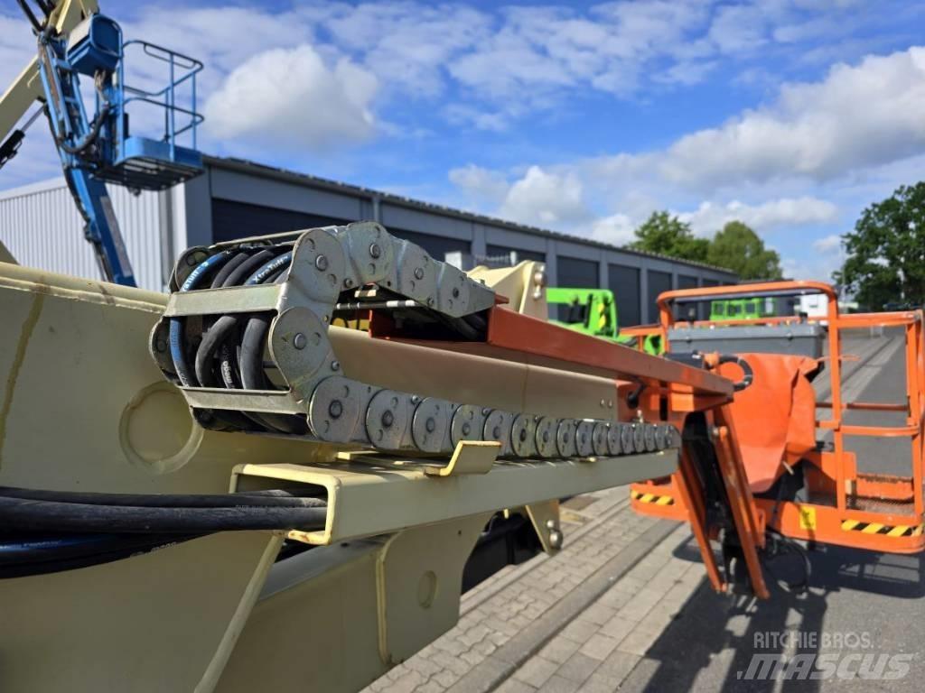 JLG E 450 AJ 관절형 전동이동 리프트