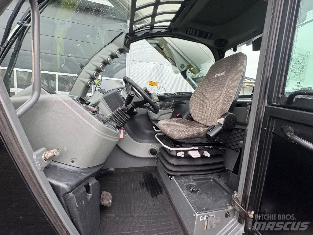 CLAAS Scorpion 7055 텔러 핸들러
