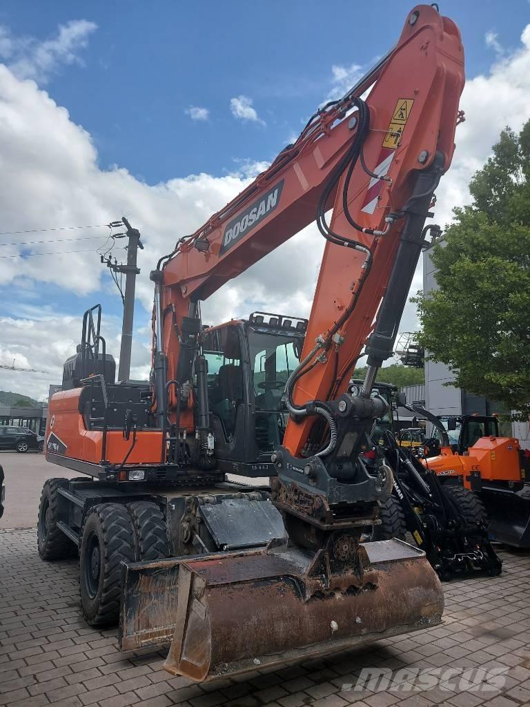 Develon DX 170 W-7  휠 굴삭기