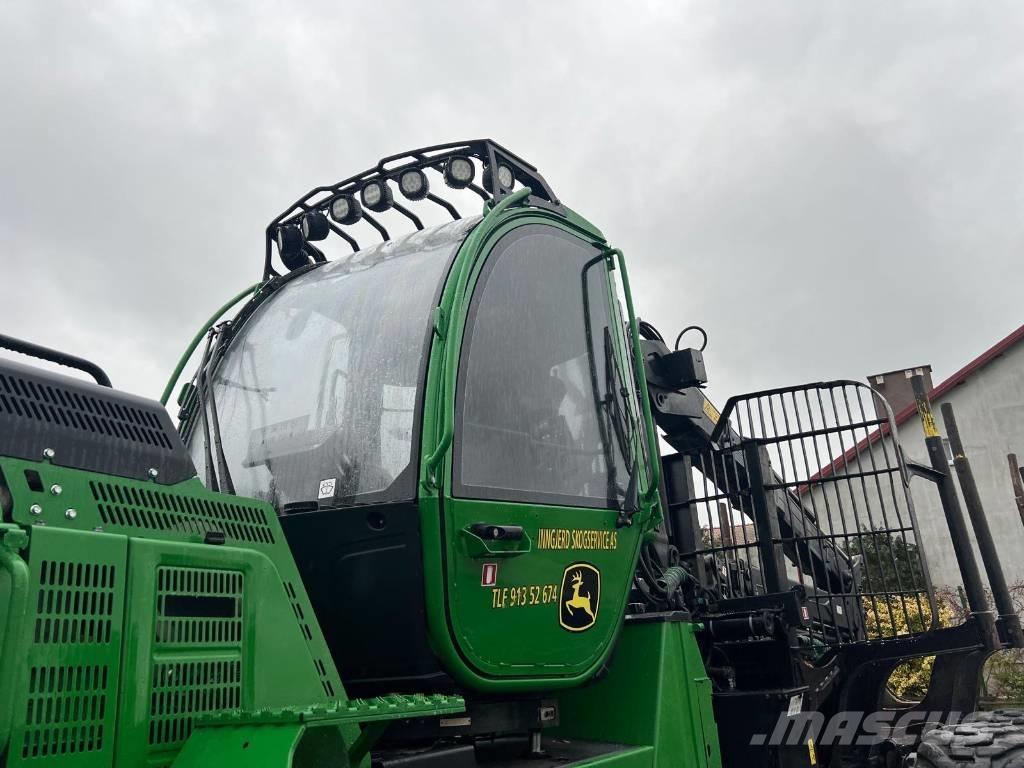 John Deere 1110G 원목 포워더