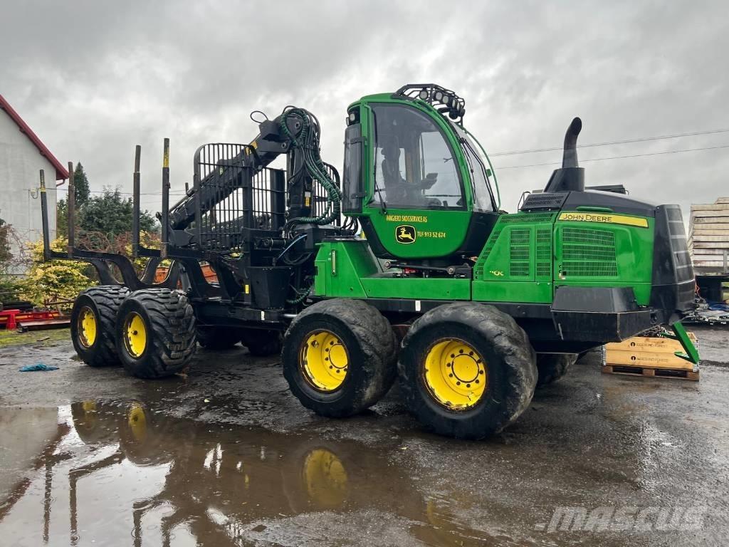 John Deere 1110G 원목 포워더