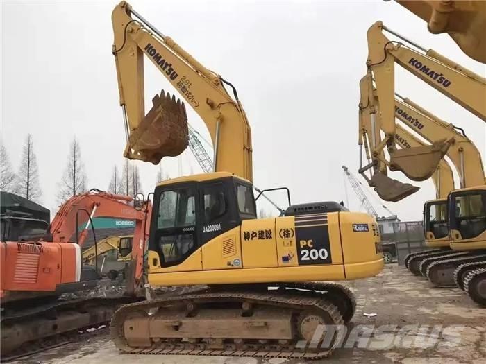 Komatsu PC 200-7 대형 굴삭기 29톤 이상