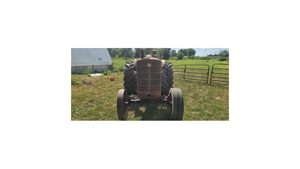 McCormick WD-6 트랙터