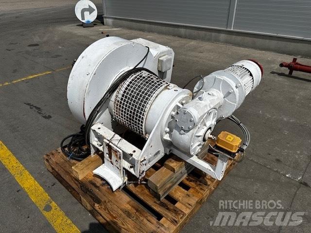 Bauer WINCH ELECTRIC 드릴링 장비 부속품 및 예비 부품