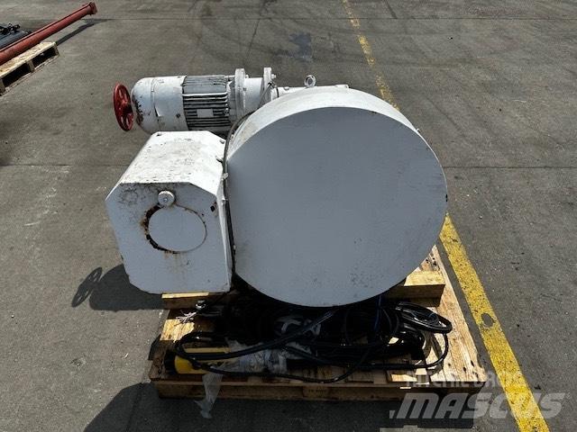 Bauer WINCH ELECTRIC 드릴링 장비 부속품 및 예비 부품