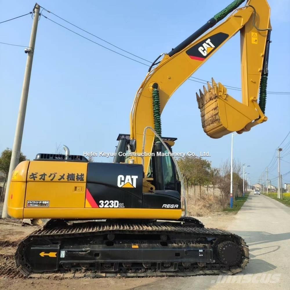CAT 323gc 대형 굴삭기 29톤 이상