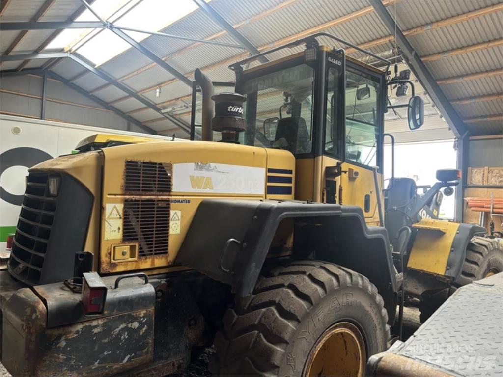 Komatsu WA250PZ-5  휠로우더