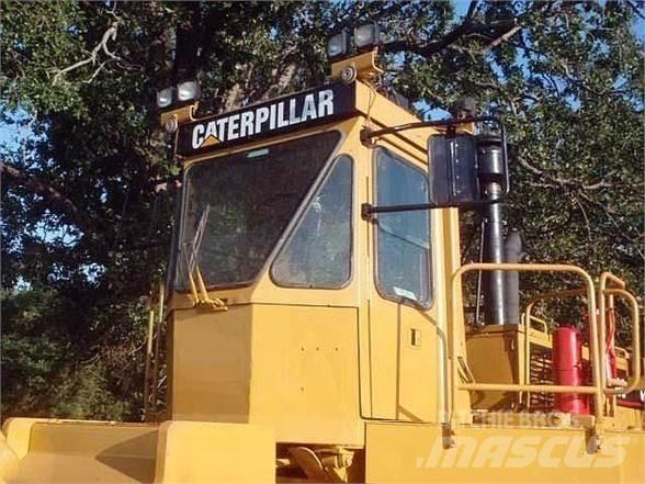 CAT 826C 폐기물 다짐기