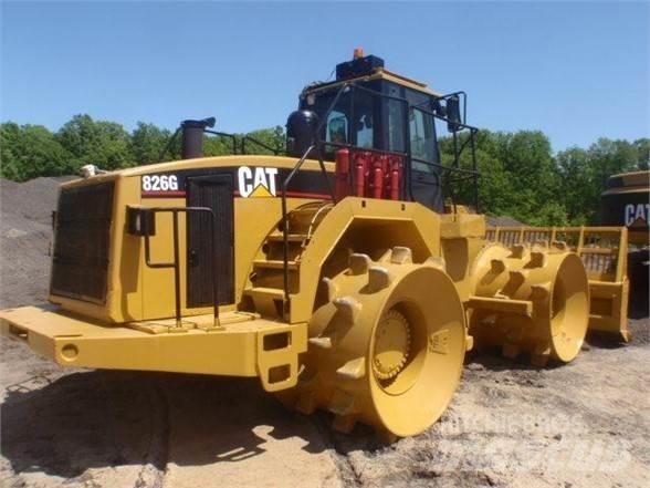 CAT 826G 폐기물 다짐기