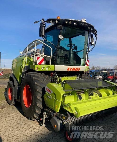 CLAAS JAGUAR 970 자동 초지기계
