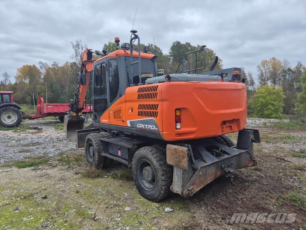 Doosan DX 170 W  휠 굴삭기