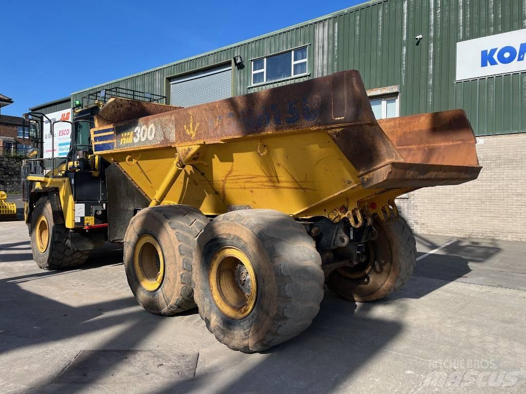 Komatsu HM 300-3 연결식 홀러