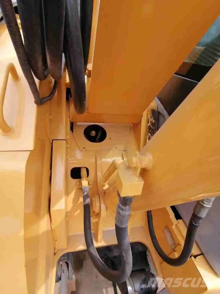 Komatsu PC 78 US 중형굴삭기 7톤-28톤