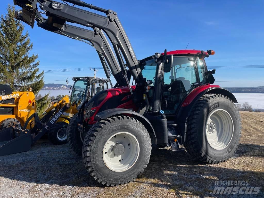 Valtra Valmet N134 트랙터