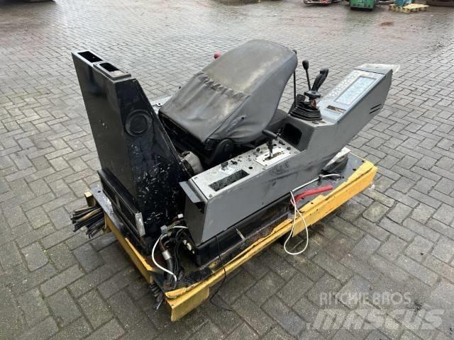 Liebherr Litronic 캐빈 및 인테리어