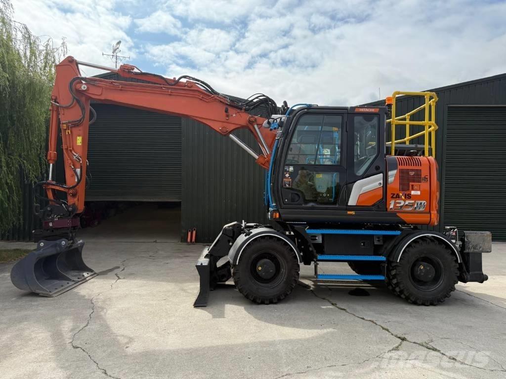 Hitachi ZX 135 W-7  휠 굴삭기