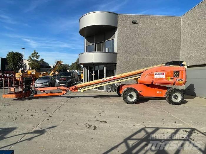 JLG 660 SJ 견인식 전동이동 리프트