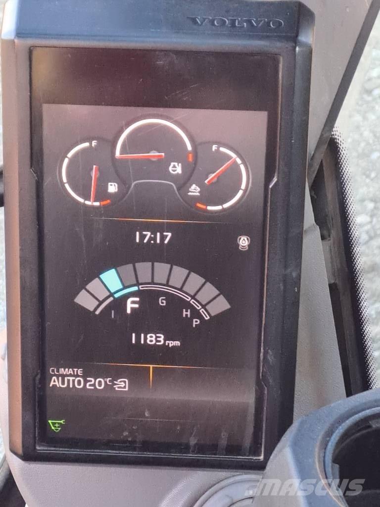 Volvo ECR235EL 대형 굴삭기 29톤 이상