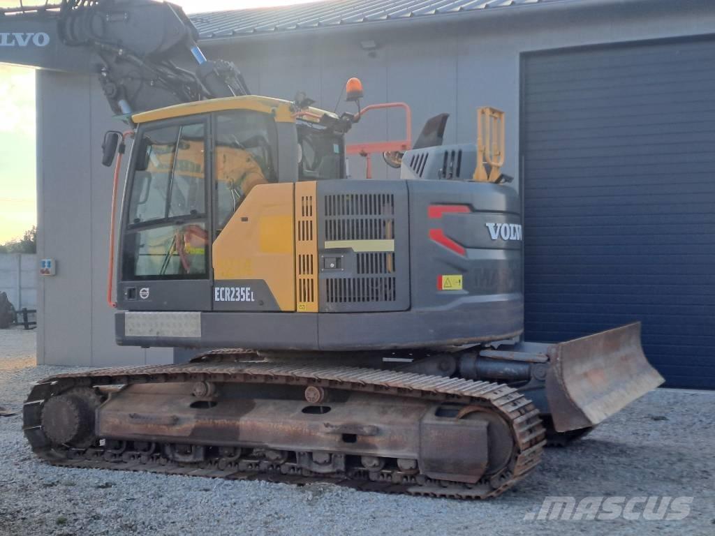 Volvo ECR235EL 대형 굴삭기 29톤 이상