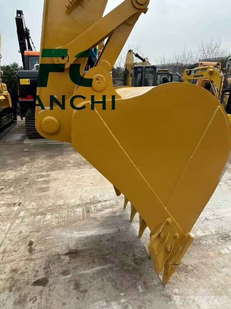 CAT 325 D 대형 굴삭기 29톤 이상