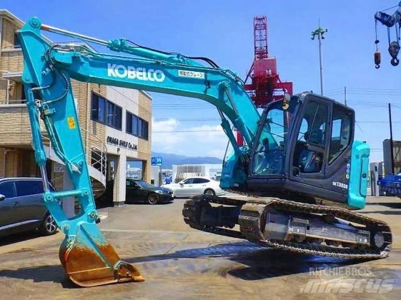 Kobelco SK 135 중형굴삭기 7톤-28톤
