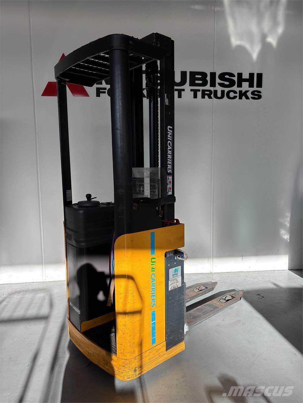 Atlet A160 보행식 리치 지게차