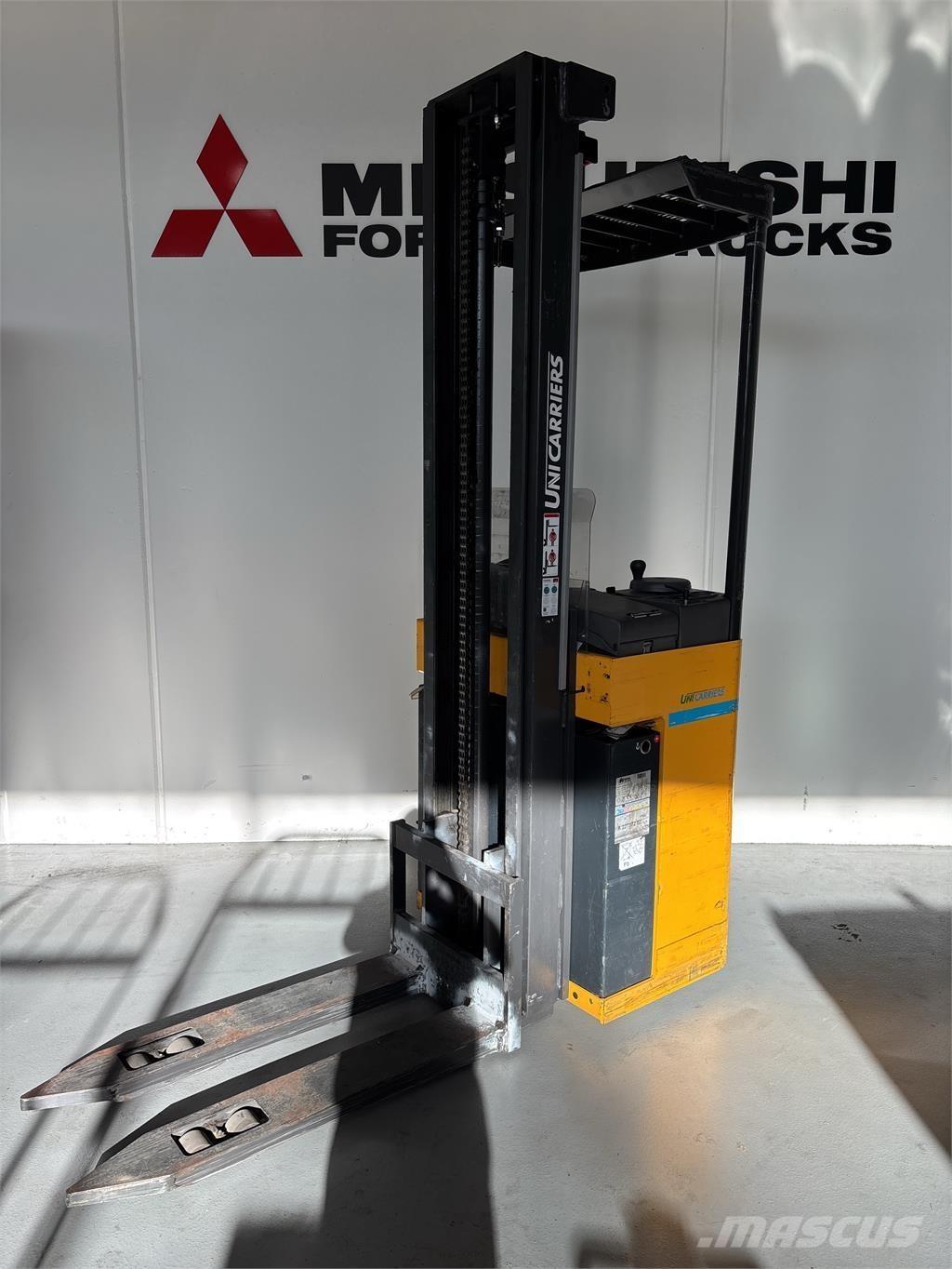 Atlet A160 보행식 리치 지게차