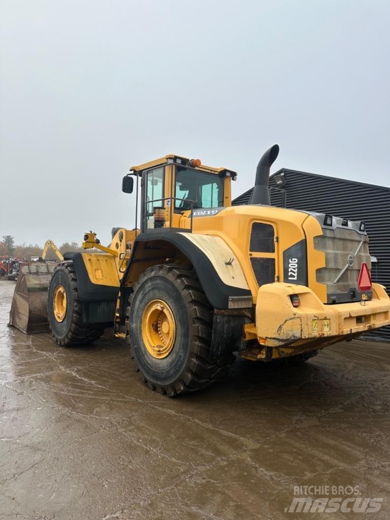 Volvo L 220 G  휠로우더