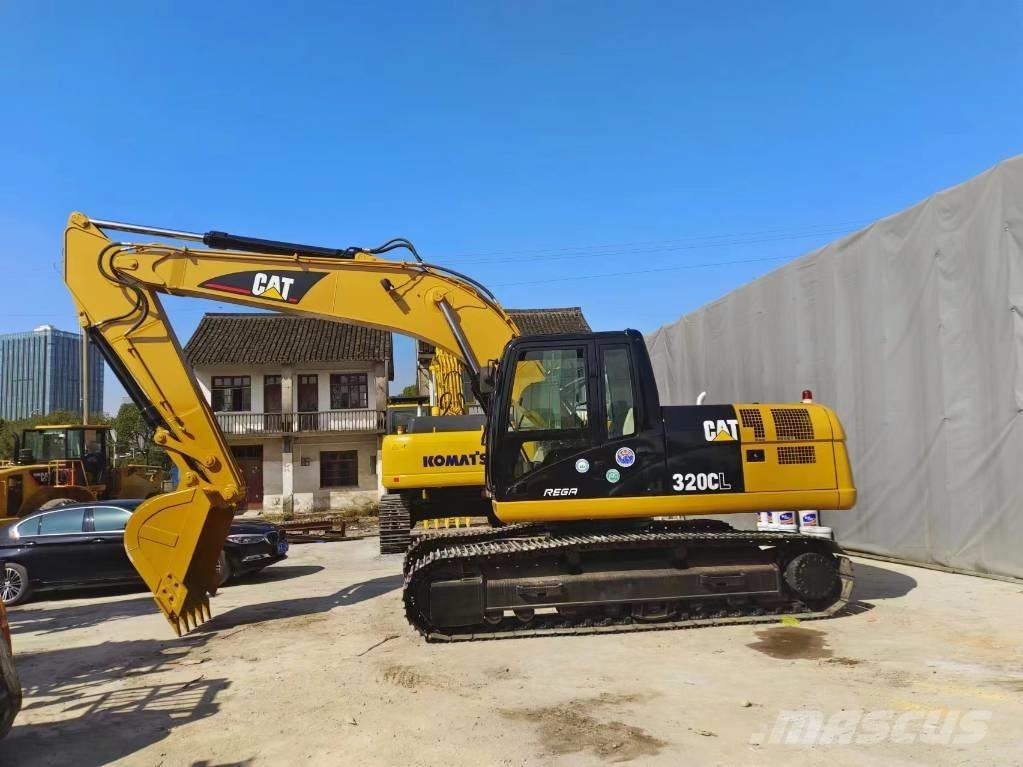 CAT 320 대형 굴삭기 29톤 이상