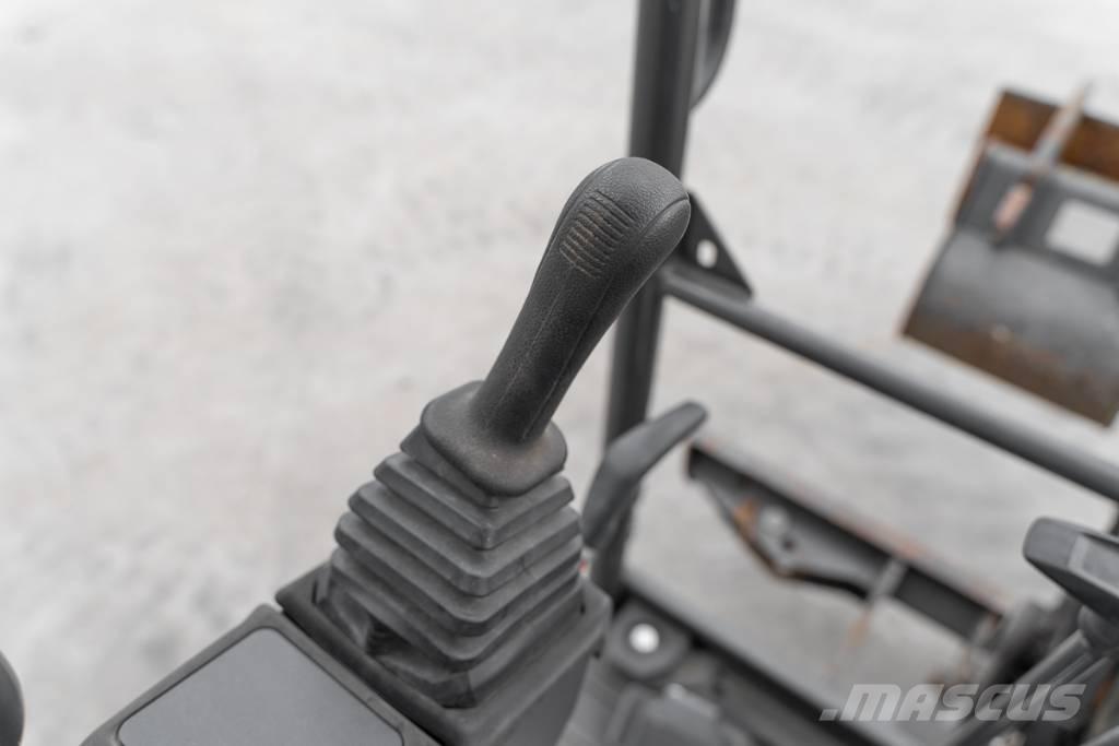 CASE CX 17 D 소형 굴삭기 7톤 미만