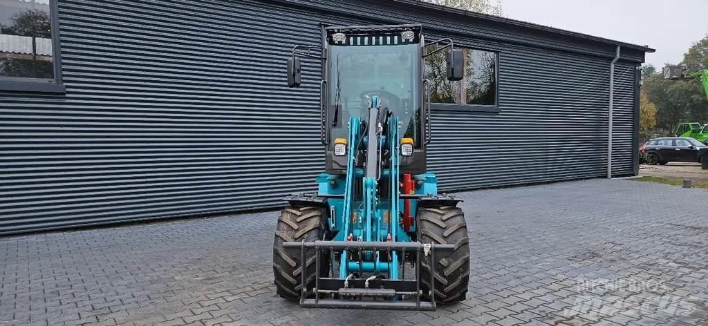 Wolf R906  휠로우더