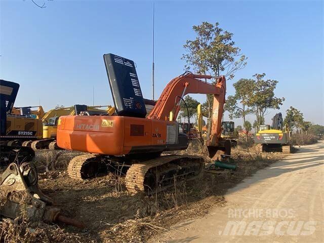 Hitachi ZX 240 대형 굴삭기 29톤 이상