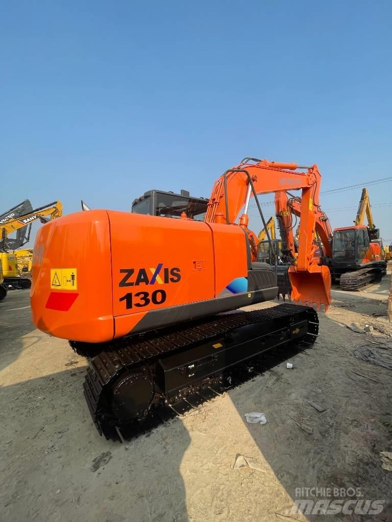 Hitachi ZX 130 대형 굴삭기 29톤 이상