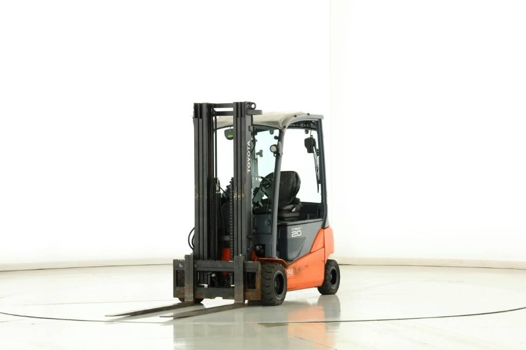 Toyota 8-FBM-20-T 전동 지게차