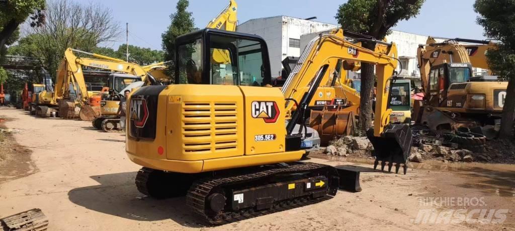 CAT 305.5 E2 소형 굴삭기 7톤 미만