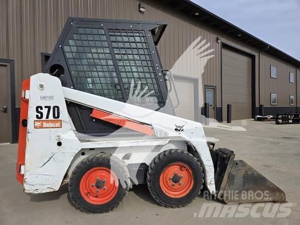 Bobcat S70  스키드로더
