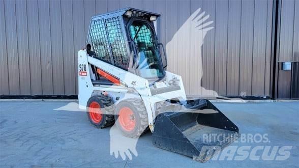 Bobcat S70  스키드로더