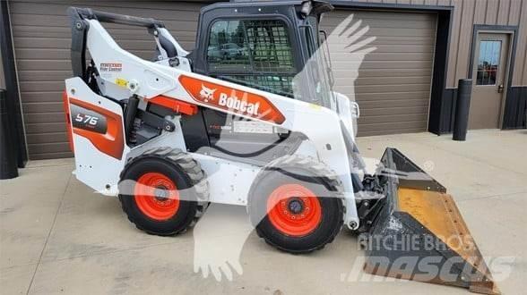 Bobcat S76  스키드로더