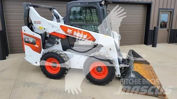 Bobcat S76  스키드로더